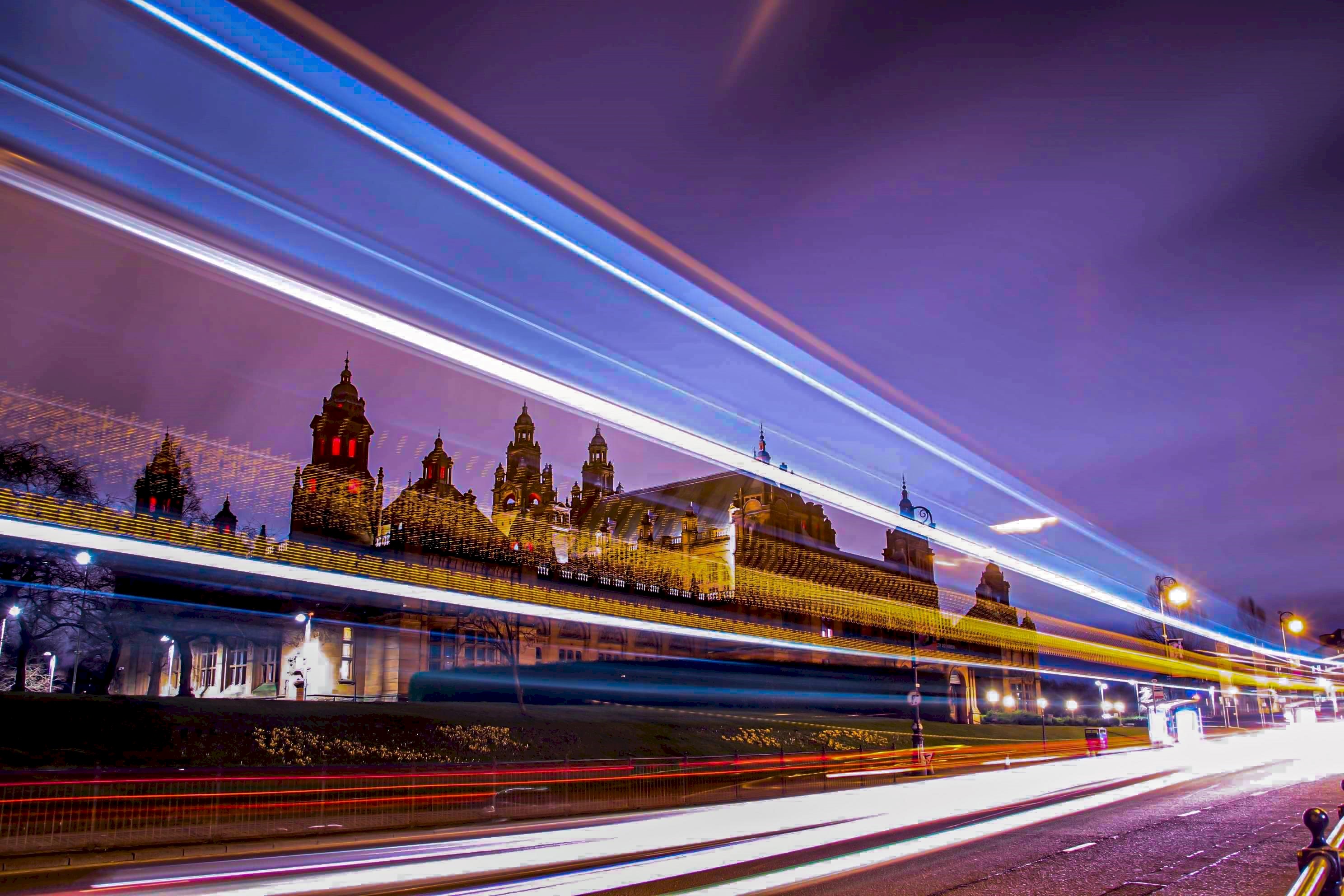A view of Kelvingrove Galleries by night