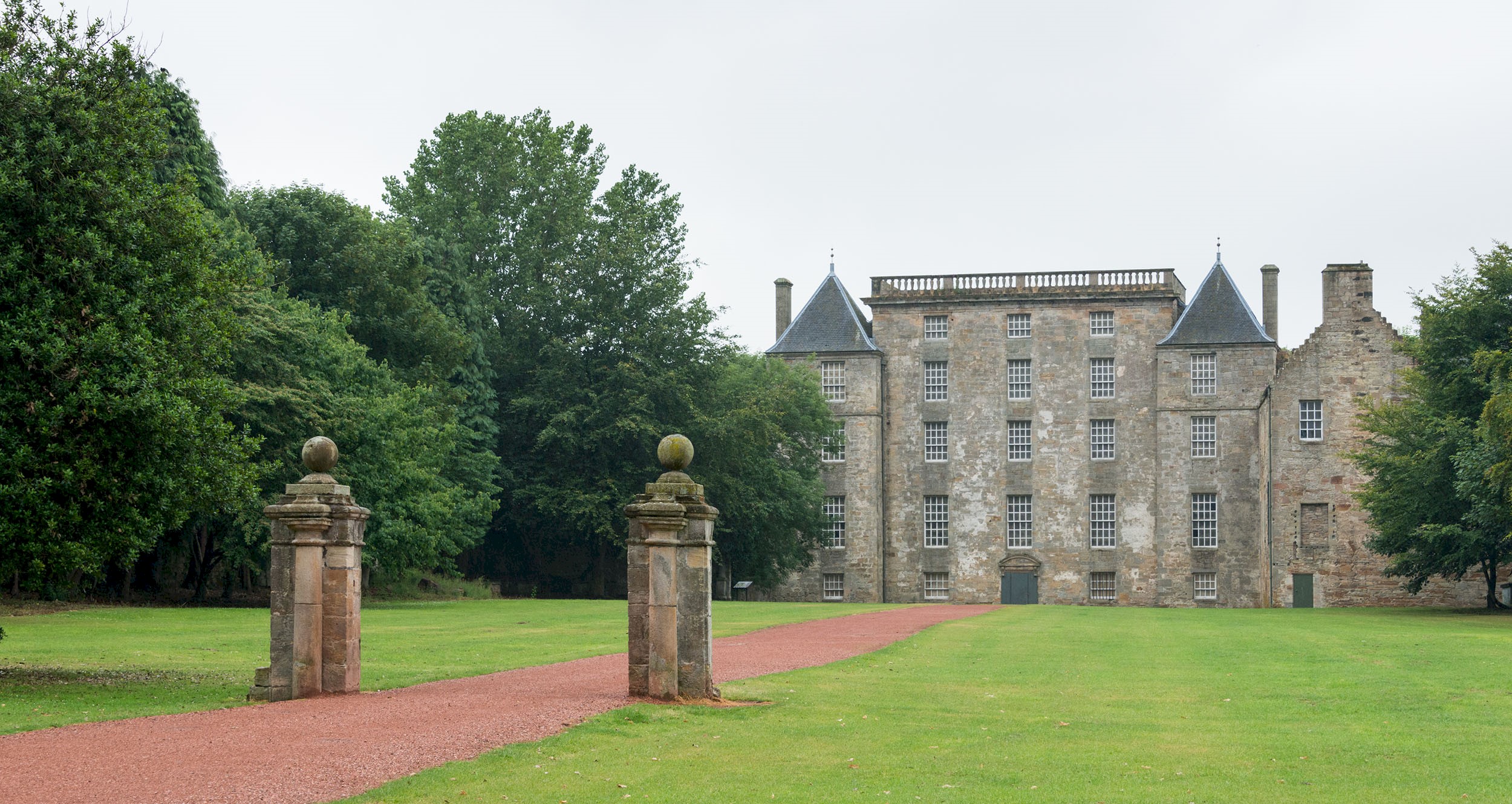 Exterior view of Kinneil House from in front of the driveway