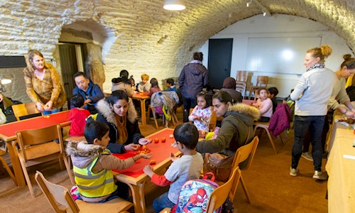 Children from Dalry Primary enjoying arts and crafts at Edinburgh Castle