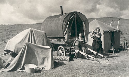 Photograph of a gypsy camp near Carluke, Lanarkshire, c. 1948